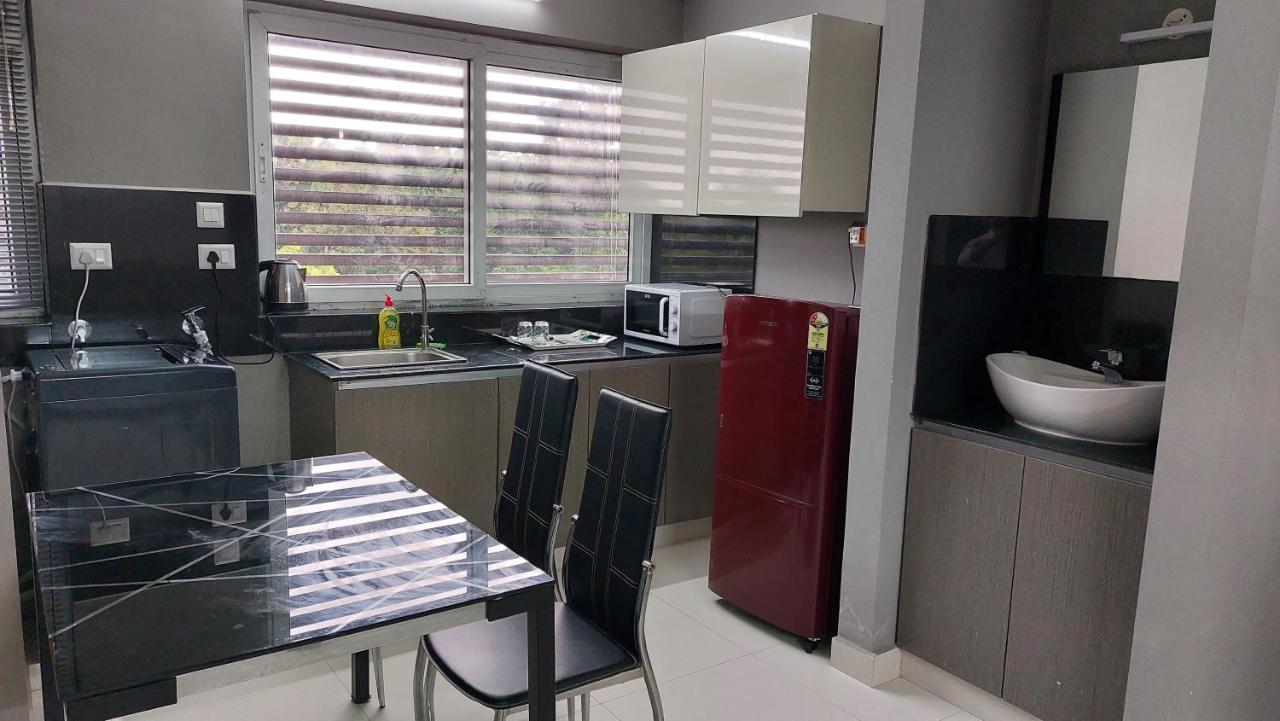 Gdc - Apartment Suites Kochi Екстериор снимка